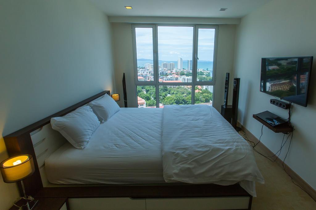 The Cliff Residence Condo Pattaya Zimmer foto
