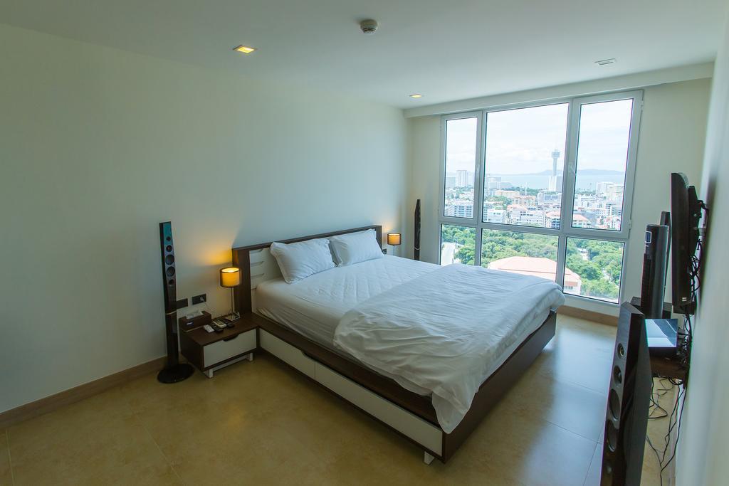 The Cliff Residence Condo Pattaya Zimmer foto