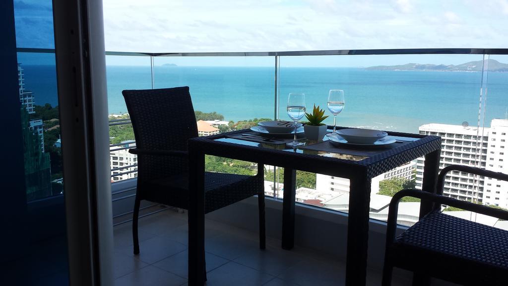 The Cliff Residence Condo Pattaya Zimmer foto