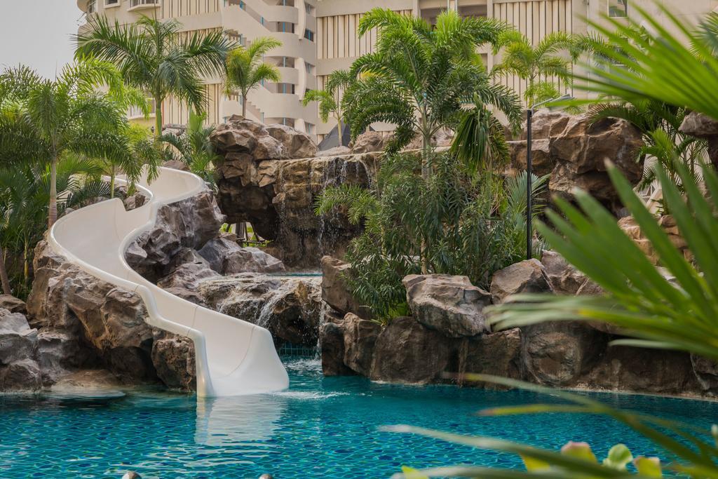 The Cliff Residence Condo Pattaya Exterior foto