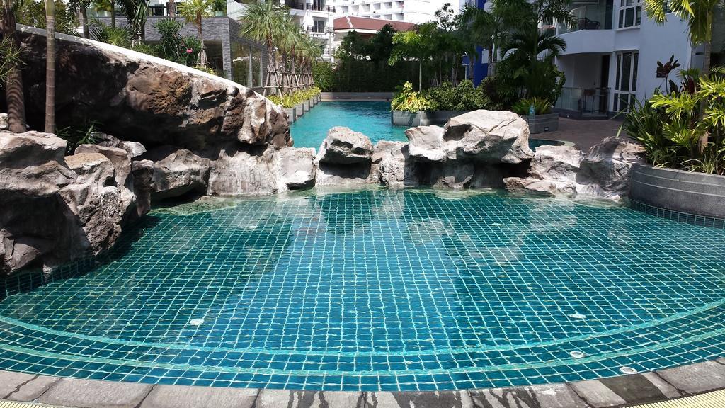 The Cliff Residence Condo Pattaya Exterior foto