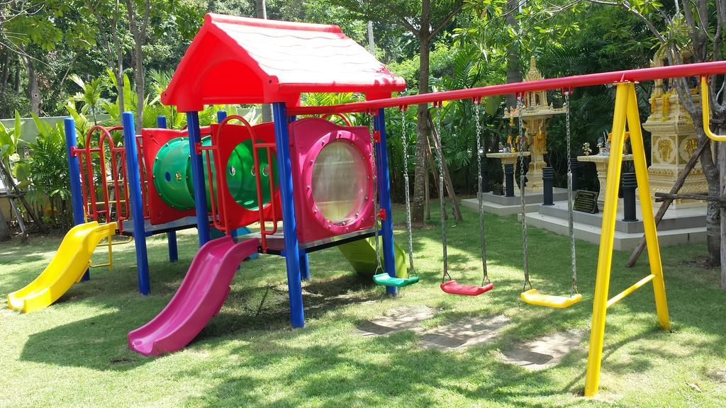 The Cliff Residence Condo Pattaya Exterior foto